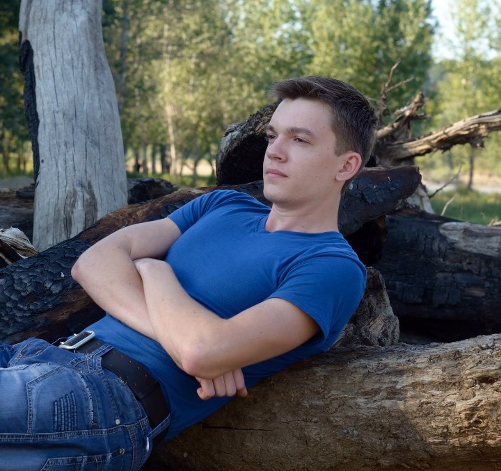 Иван Петров